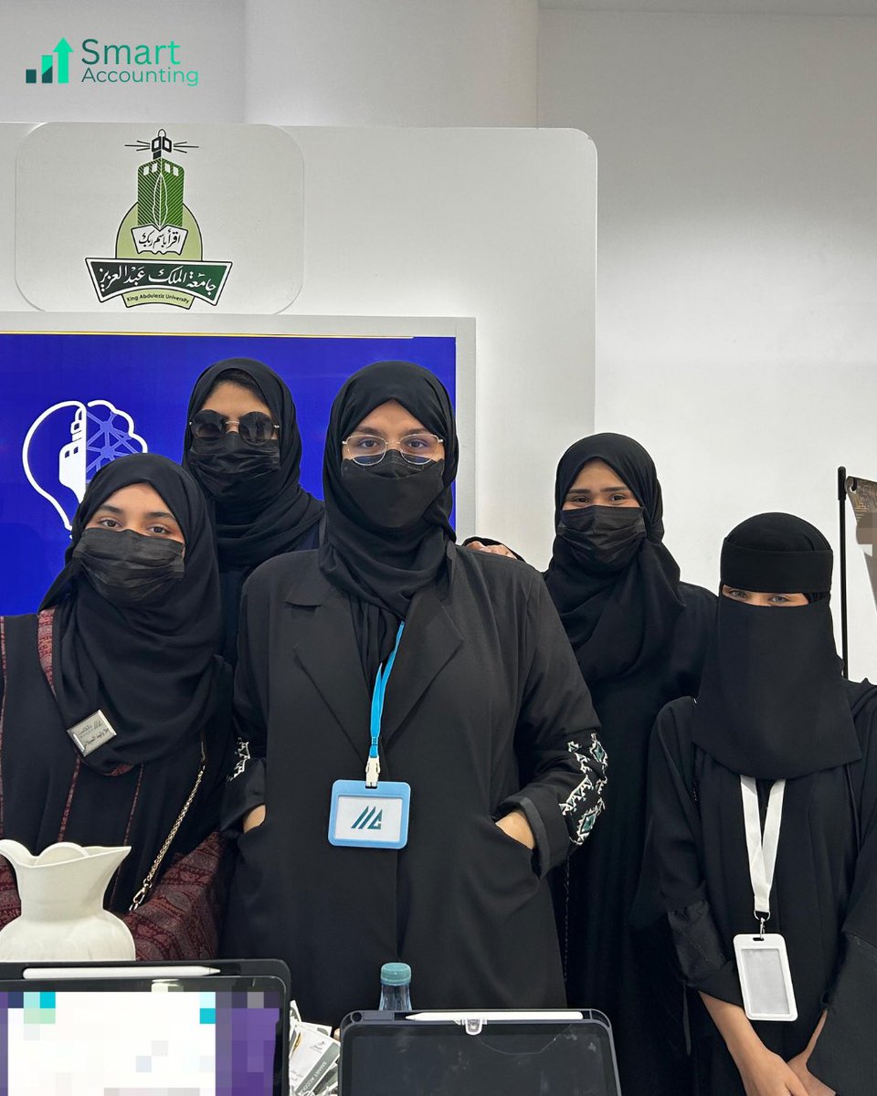 SmartAccou_x's tweet photo. سُعدنا نحن أعضاء #smart_accounting الرائع :🤩
بالمشاركة في فعالية غرفة جدة التجارية بالإسبوع العالمي لريادة الأعمال ، لعرض المشاريع الريادية الواعدة كانت تجربة ثرية لنا .
@jeddahchamber
#غرفة_جدة_التجارية
#الأسبوع_العالمي_لريادة_الأعمال https://t.co/cdoB0HetVV