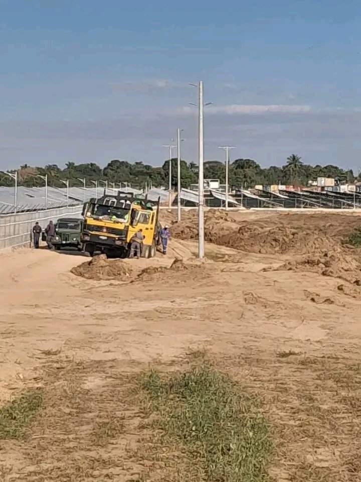 #VillaClara |⚡Inician brigadas eléctricas labores de interconexión del parque solar 'La Moza'

💪Será el próximo coloso de energía renovable interconectado en la provincia, un importante emplazamiento ubicado en la zona montañosa del municipio de Manicaragua

✍️📷 <a href="/VillaEmpresa/">Empresa Eléctrica Villa Clara</a>