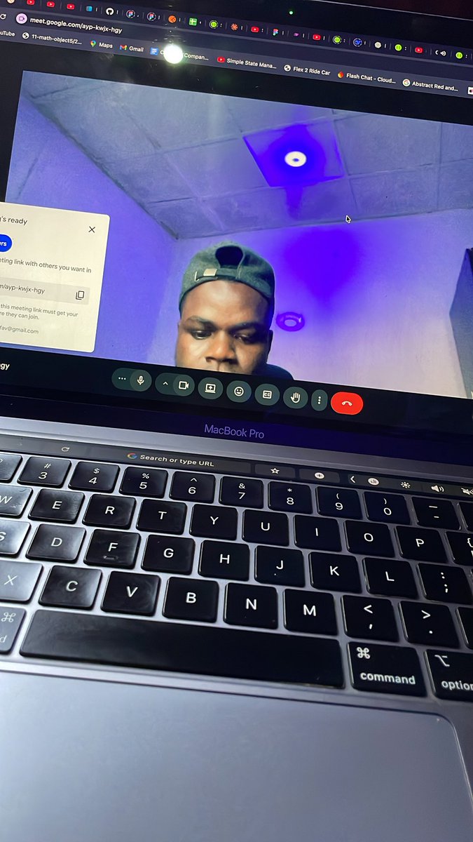 FAVOR MOBILE GUY tweet media