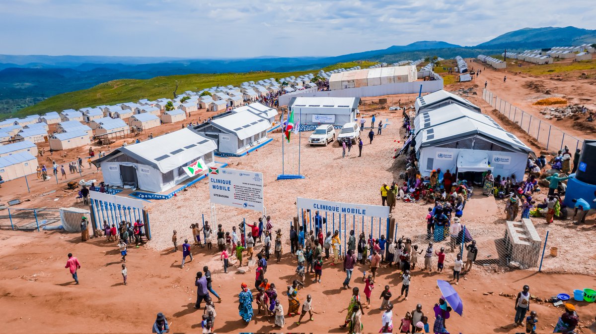 gdcb22's tweet photo. À la clinique mobile de #Busuma, mise en œuvre par @gdcb22 Development Community Burundi avec l’appui de l’ @WhoBurundi , dans la province de #Buhumuza, la santé maternelle est reconnue comme un pilier essentiel du bien-être des #réfugiés congolais ainsi que des communautés hôtes.

Au poste de soins de #Busuma, les #femmes enceintes bénéficient de consultations prénatales et postnatales complètes, incluant des échographies entièrement gratuites, ainsi que d’une prise en charge intégrale des accouchements au sein de l’unité dédiée. Ce dispositif assure un suivi #médical continu et sécurisé pour la #mère et l’#enfant, depuis la grossesse jusqu’à la période post-natale.

À ce jour, le poste de soins de Busuma a déjà enregistré plus de 57 #accouchements, illustrant l’importance et l’impact concret de ce service de proximité sur la santé des mères et des nouveau-nés.