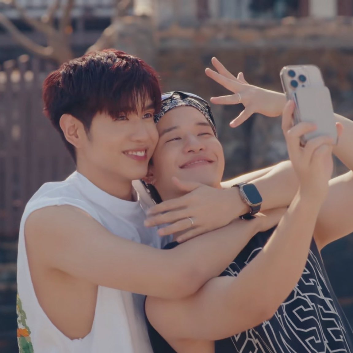 เขามีแฟน เขาอวดแหวน เขาเซลฟี่ เขาหวานกัน 🫠🍯

คนนอกจอโสดและนั่งมองเขารักกัน… …

RELOVED THE SERIES OTHERWISE US
#RELOVED_OtherwiseUS