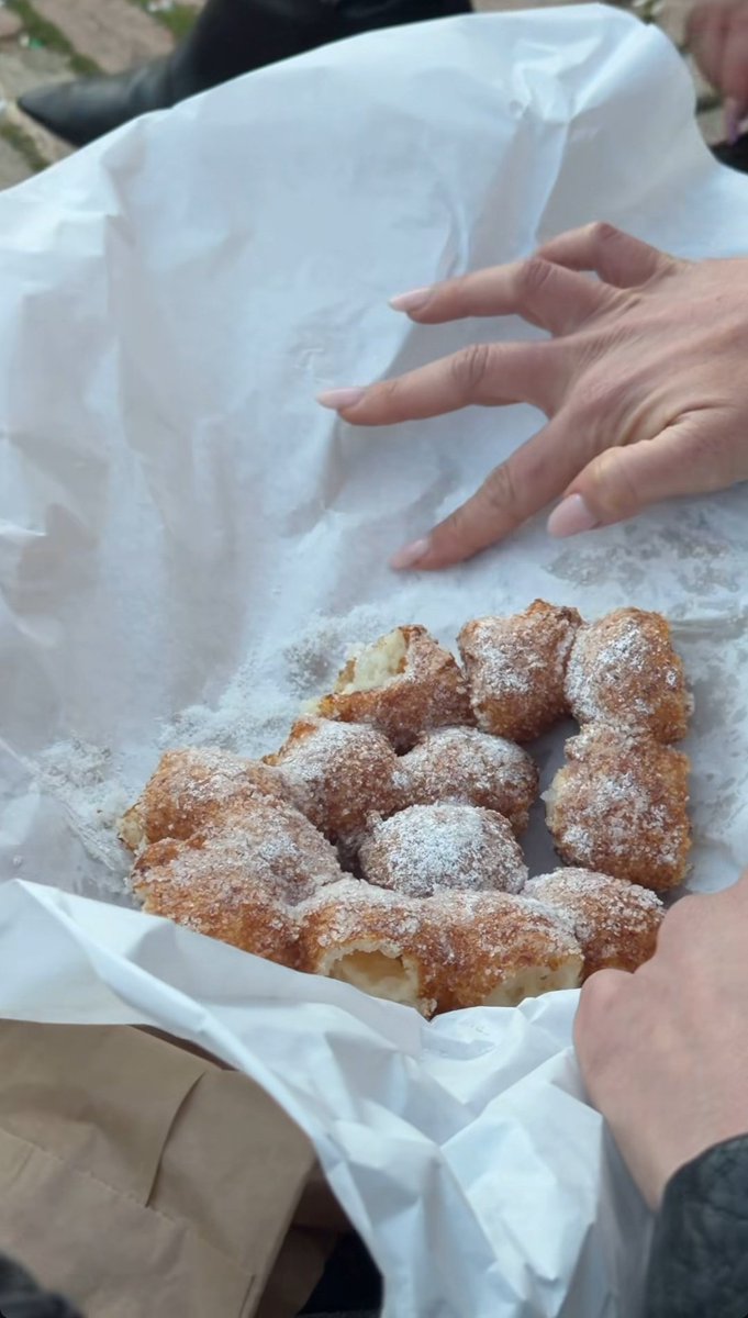 Lei che con quelle ditina mangia lo zucchero.. è proprio una bimba🥹🥹 #tommavi