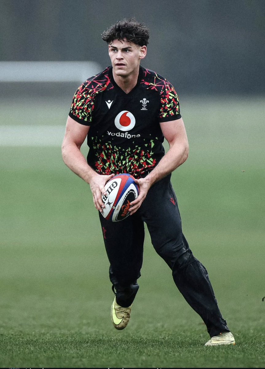 ÇaParlePlusTropRugby tweet media