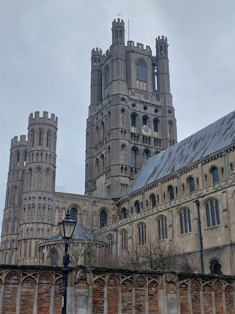 Lucy Sixsmith tweet media