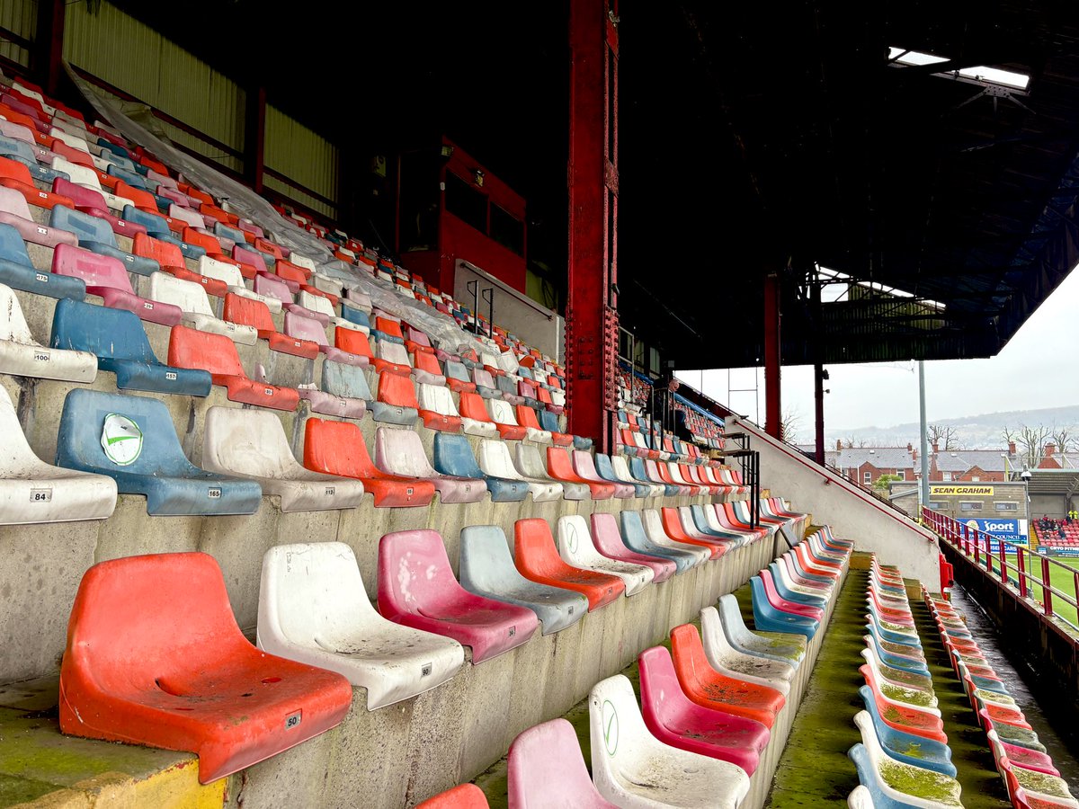 ßen (P) tweet media