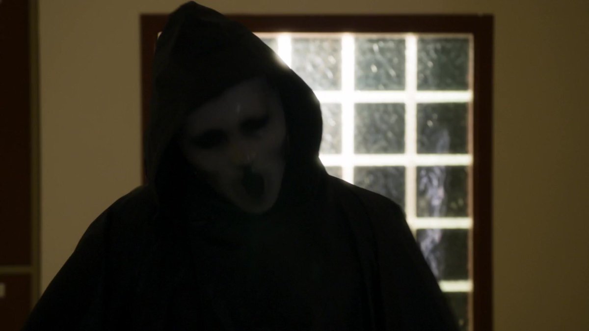 AS LONG AS I'M ALIVE THE SCREAM TV SERIES LIVES!!!!

I will keep the love for this show alive!!!!