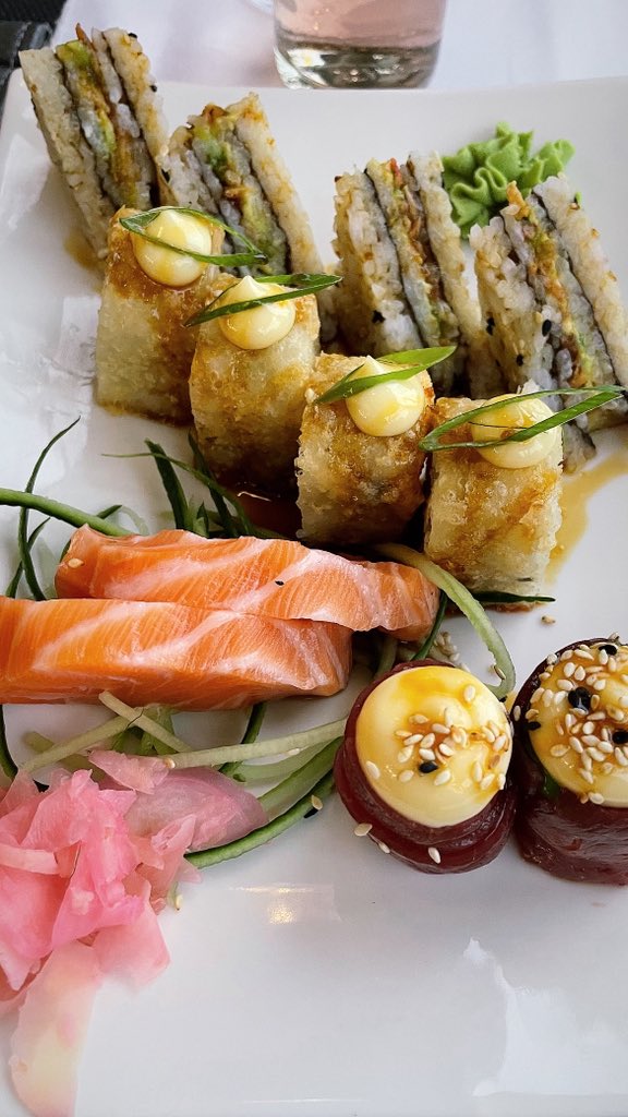 𝐒𝐡𝐚𝐮𝐧. tweet media