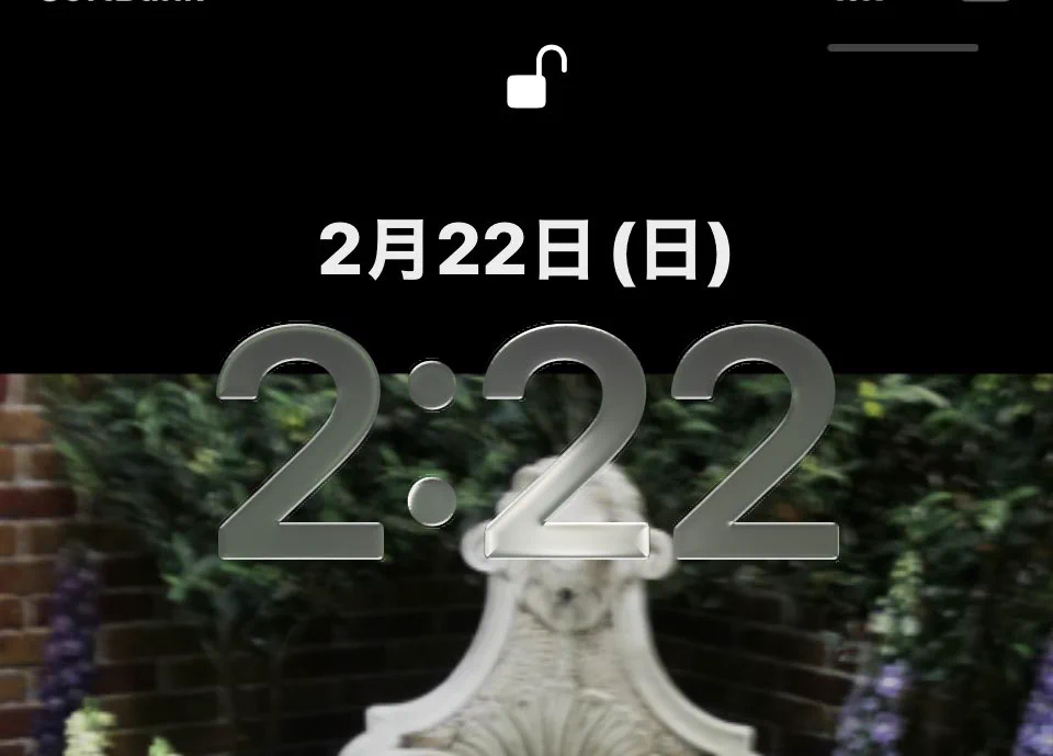 2026年2月22日2時22分に時計のスクショがタイムラインを埋め尽くす