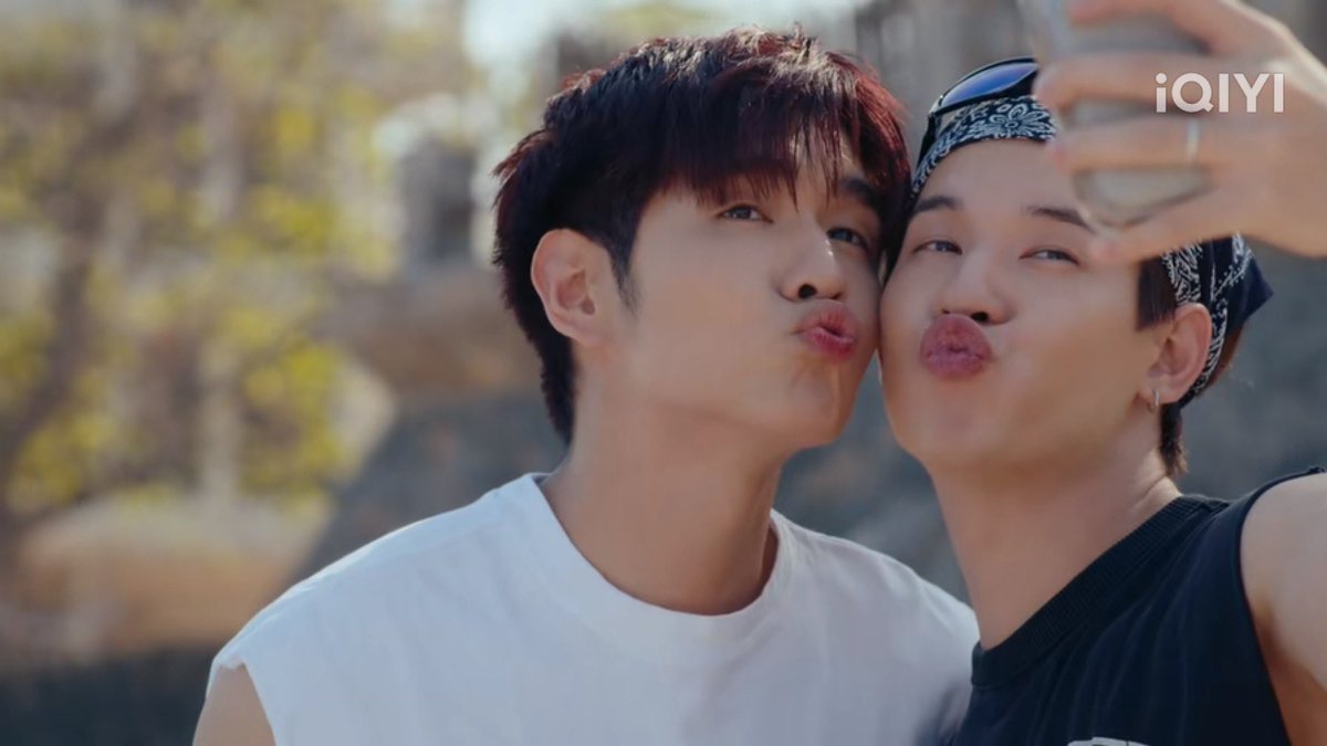 ออกมาวิ่งตอนเช้า ได้รับโอโซน สดชื่นเลยนะ 

#RELOVED_OtherwiseUS

RELOVED THE SERIES OTHERWISE US