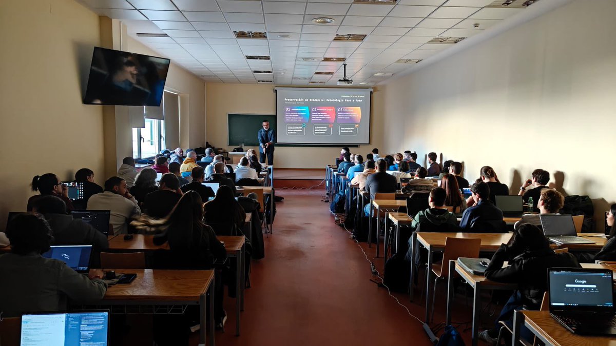 Aún sigo manija después de <a href="/morteruelocon/">MorterueloCon</a> 🫶🏼 La pasé increíble y me hicieron sentir como en casa.

El taller explotó de gente y fue una locura la energía que se armó. Gracias por tanta onda.

A la organización: gracias por el laburo y la calidez. El año que viene se vuelve con +