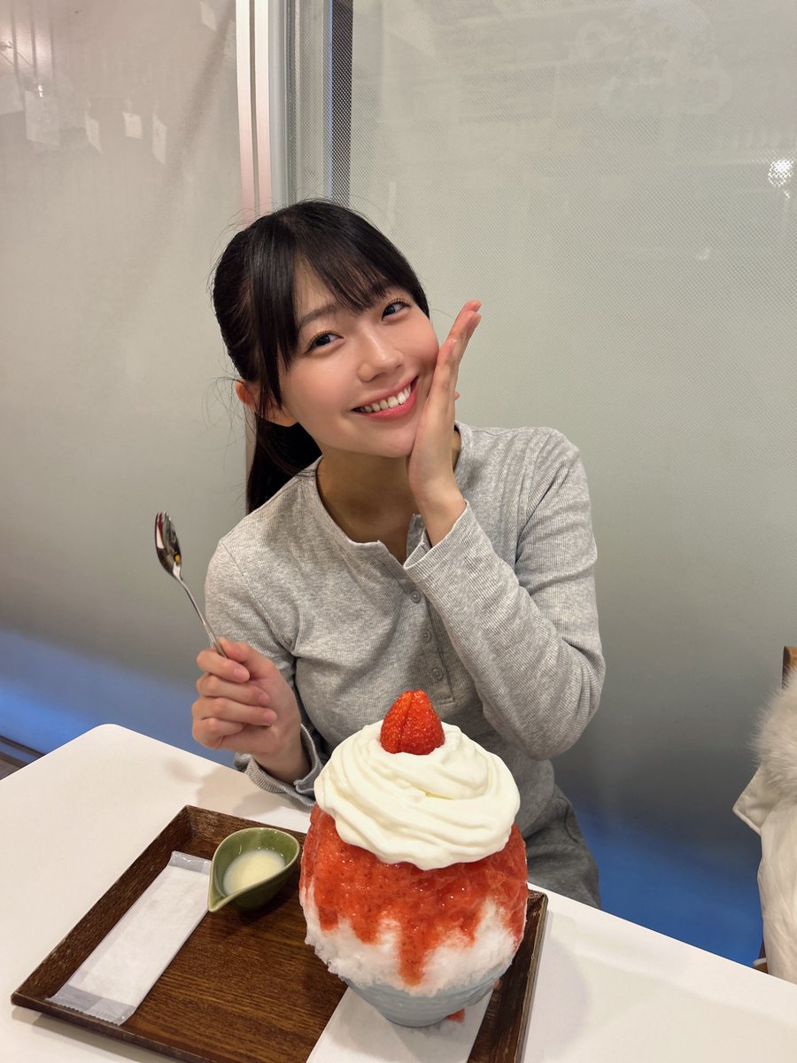 おはよーん！🍧 冬ももちろんかき氷食べるよ大好き🍧🍓🍼 #STU48 #朝りこち