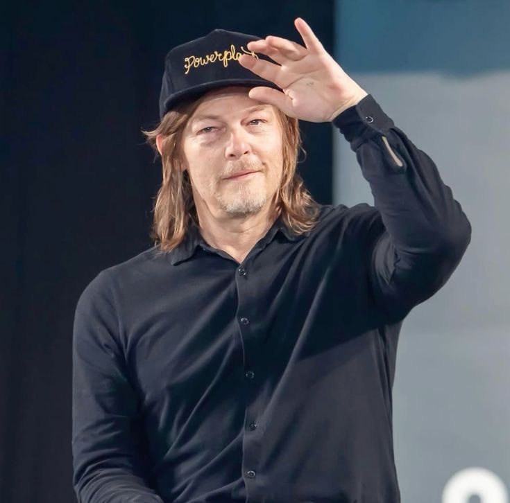 ノーマン・リーダス 画像bot (@normanbot_) on Twitter photo 