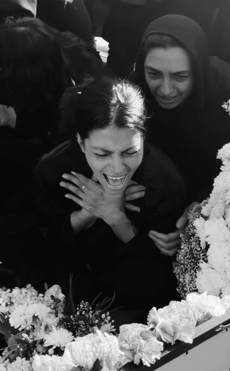 heechkas tweet media