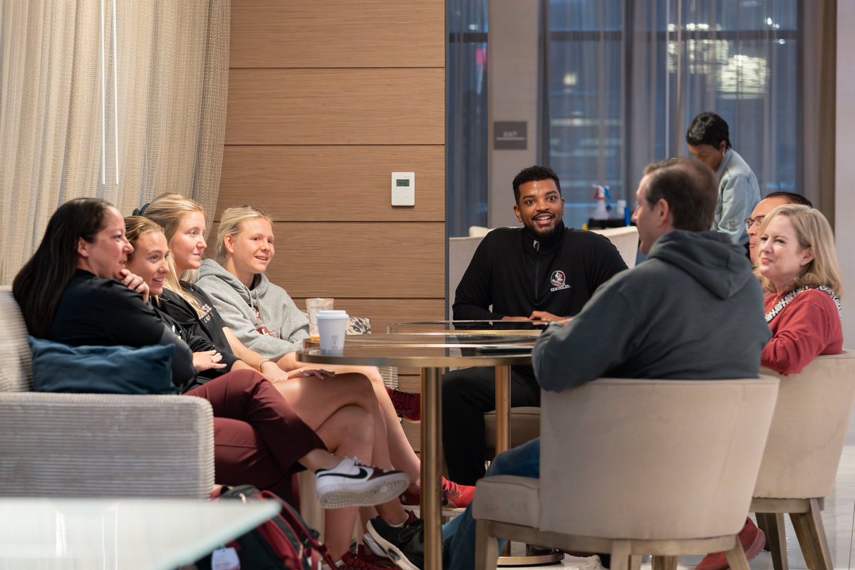 FSU_WLAX's tweet image. Seminoles in Atlanta 🤝 

Thank you to Dr. Brian and Felicia Rawlin, Pat Jubard and Donovan Burriss for your support of our program.

#BuildIt