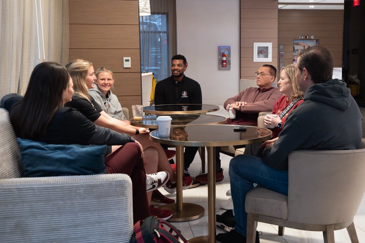 FSU_WLAX's tweet image. Seminoles in Atlanta 🤝 

Thank you to Dr. Brian and Felicia Rawlin, Pat Jubard and Donovan Burriss for your support of our program.

#BuildIt