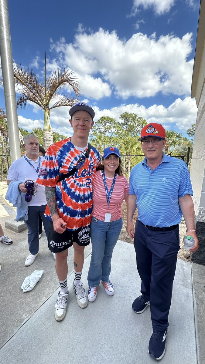 Darren Meenan tweet media