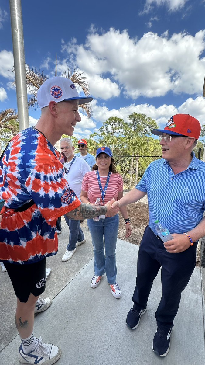 Darren Meenan tweet media