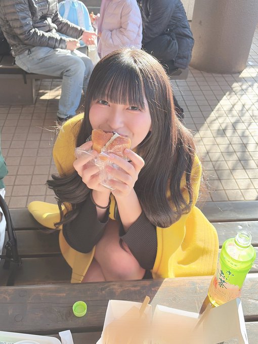 秋月莉緒のTwitter画像3