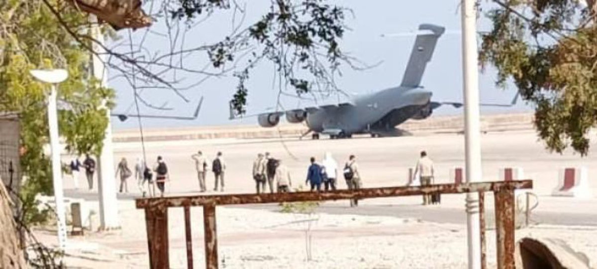 <a href="/Abdulkhaleq_UAE/">Abdulkhaleq Abdulla</a> الرسالة والله جتك قبل طيحة الشمس 
رسالة ساحقة ماحقة .. من يد كريمة 🇸🇦