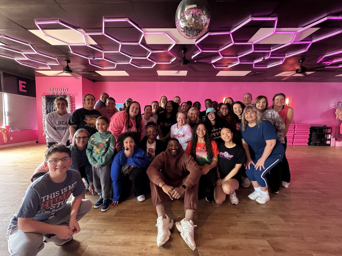 Courtney Lee Johnson tweet media