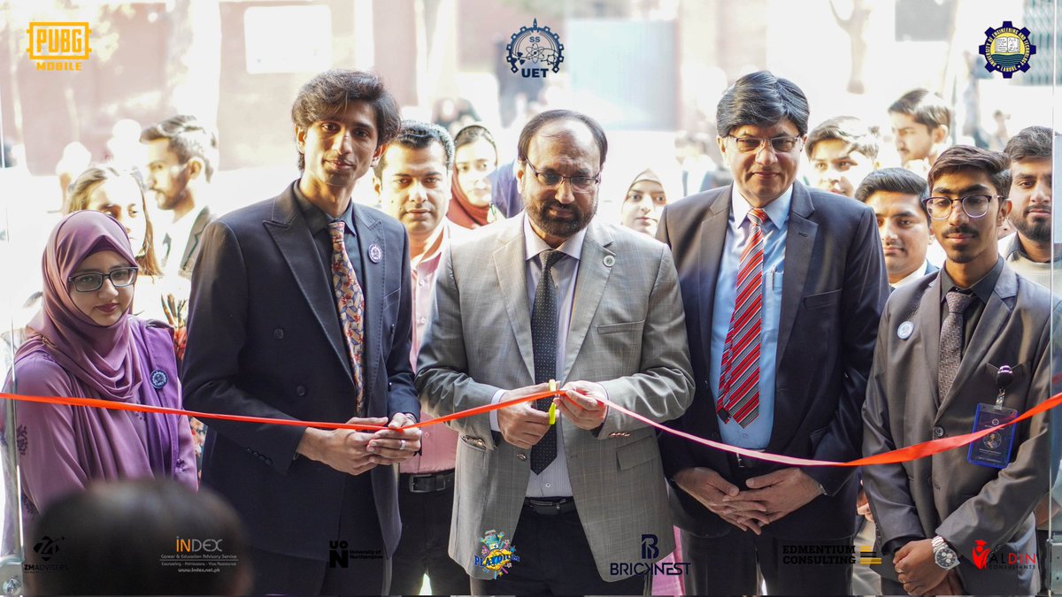 UET_SS's tweet photo. STEM 2026 celebrated innovation, creativity, and the remarkable talent of young minds from across Pakistan.
The event was graciously inaugurated by worthy Vice Chancellor of UET Prof. Dr. Shahid Munir (TI).
#uet #stem2026 #uetss #innovation #projectst https://t.co/FY4M8imL7b