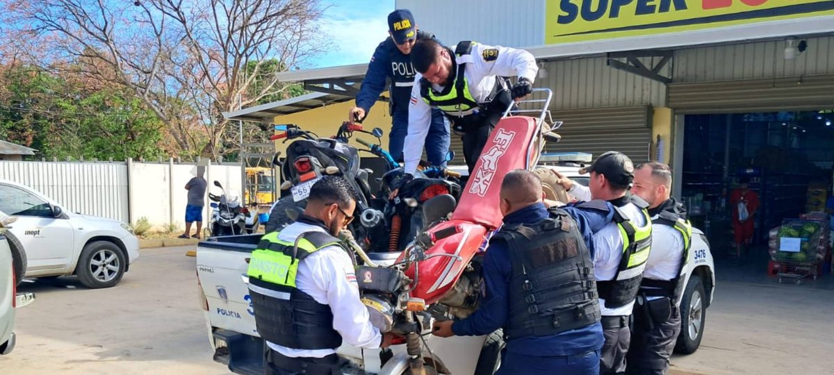 Fuerza Pública y Policía de Tránsito decomisan 14 motocicletas que circulaban ilegalmente.

👉👉accidentesdecostarica.net/fuerza-publica…