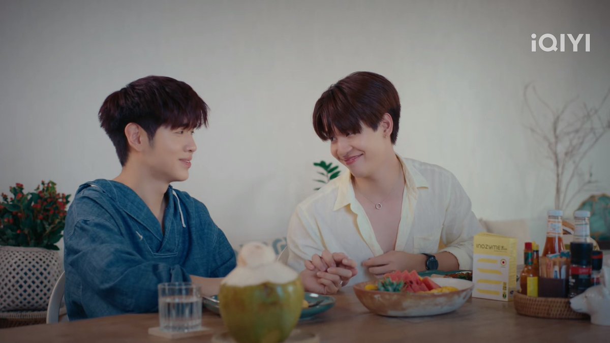 นายท่านได้คืบจะเอาศอกมากก 😂

RELOVED THE SERIES OTHERWISE US

#RELOVED_OtherwiseUS