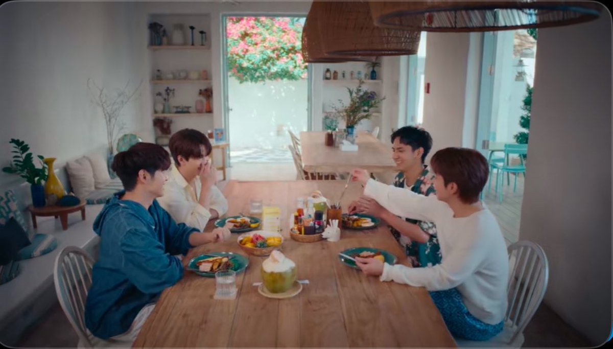 เป็นตอนพิเศษที่มาเติมเต็มตอนจบได้ดีเยี่ยมเลยล่ะ 

#RELOVED_OtherwiseUS

RELOVED THE SERIES OTHERWISE US