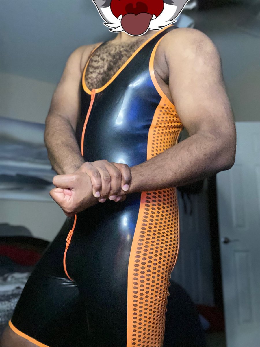 first time i’m shiny.

#SqueakySaturday
#ShinySaturday