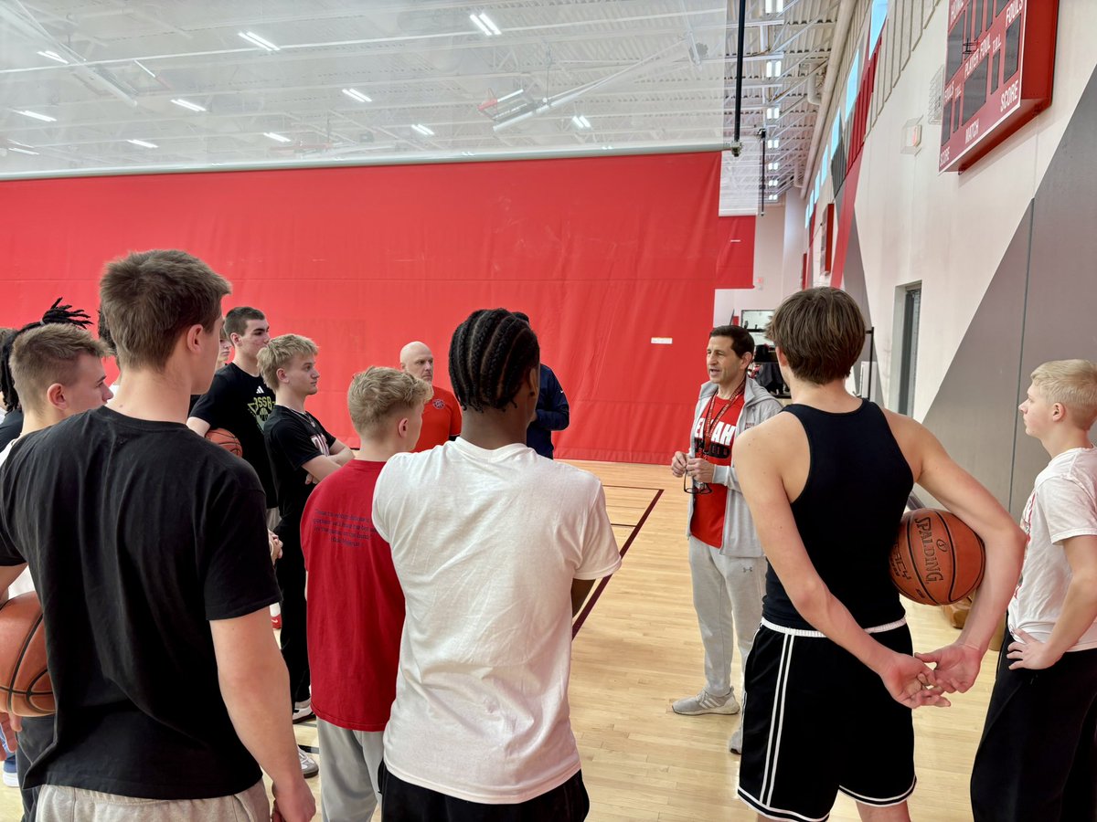 TPS Boys Basketball tweet media