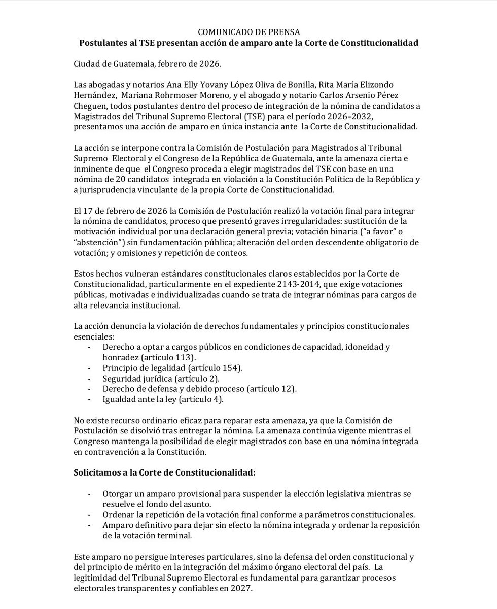 Factor4_GT's tweet photo. ⚖️ Amparo busca frenar elección del TSE por denucias de irregularidades en nómina

Postulantes al Tribunal Supremo Electoral —Ana Elly Yovany López Oliva de Bonilla, Rita María Elizondo Hernández, Mariana Rohrmoser Moreno y Carlos Arsenio Pérez Cheguen— presentaron un amparo ante la @CC_Guatemala contra el @CongresoGuate y la Comisión de Postulación para Magistraturas del Tribunal Supremo Electoral, señalando irregularidades en la integración de la nómina 2026-2032. 

Solicitan suspender la elección y repetir la votación para garantizar la legalidad y el mérito rumbo a los comicios de 2027.