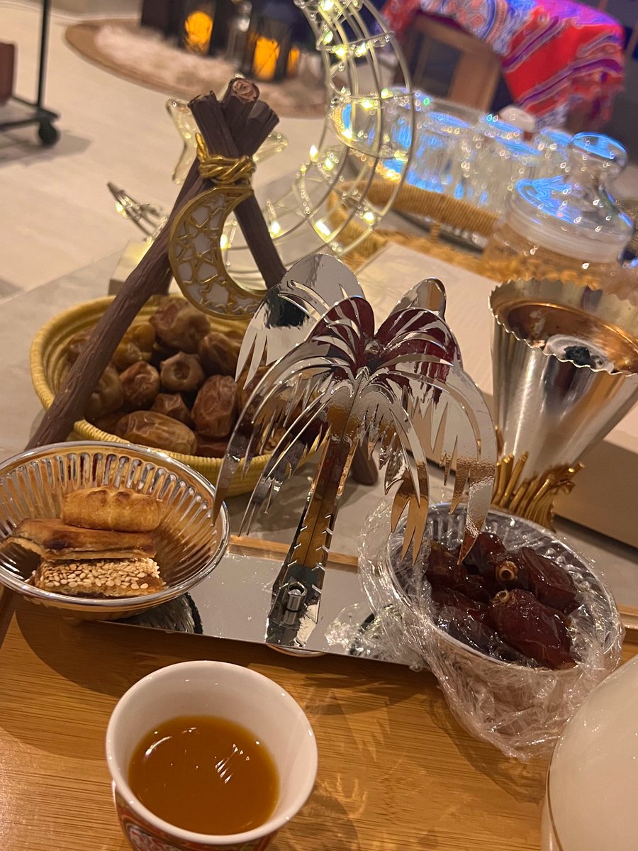 ام سلطان tweet media