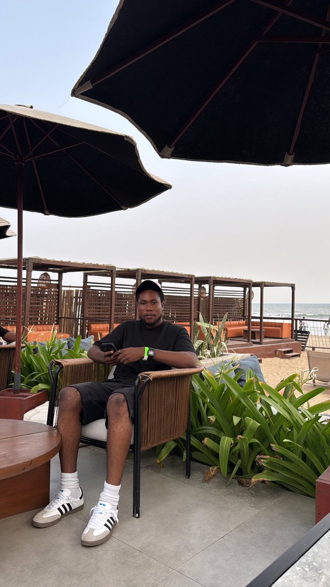 OBAMA🇺🇸🇬🇭 tweet media