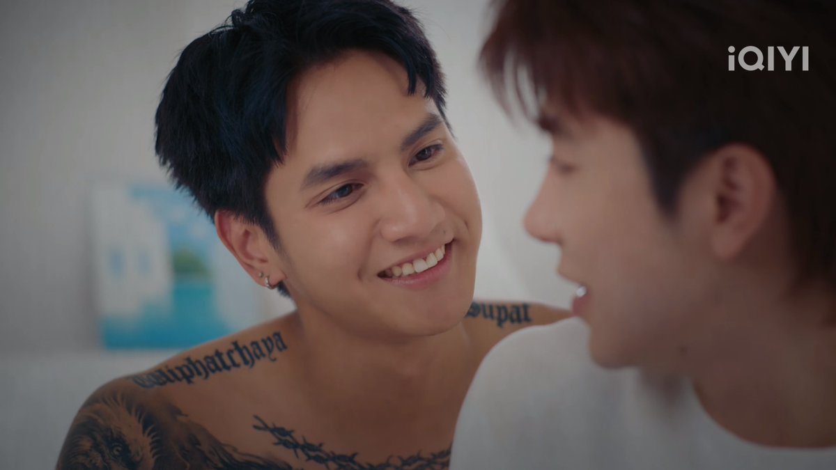 น่านักอ่ะ ดูเค้ามอง 

RELOVED THE SERIES OTHERWISE US

 #RELOVED_OtherwiseUS