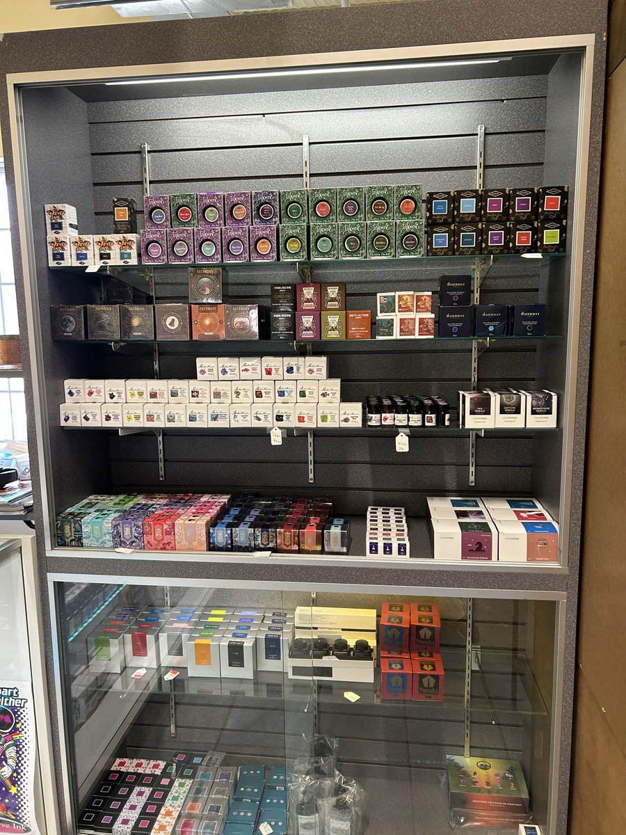 Pam - Pen Lover tweet media