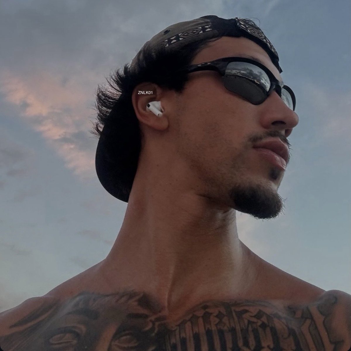ZNLK 01 (@znlk01) on Twitter photo 