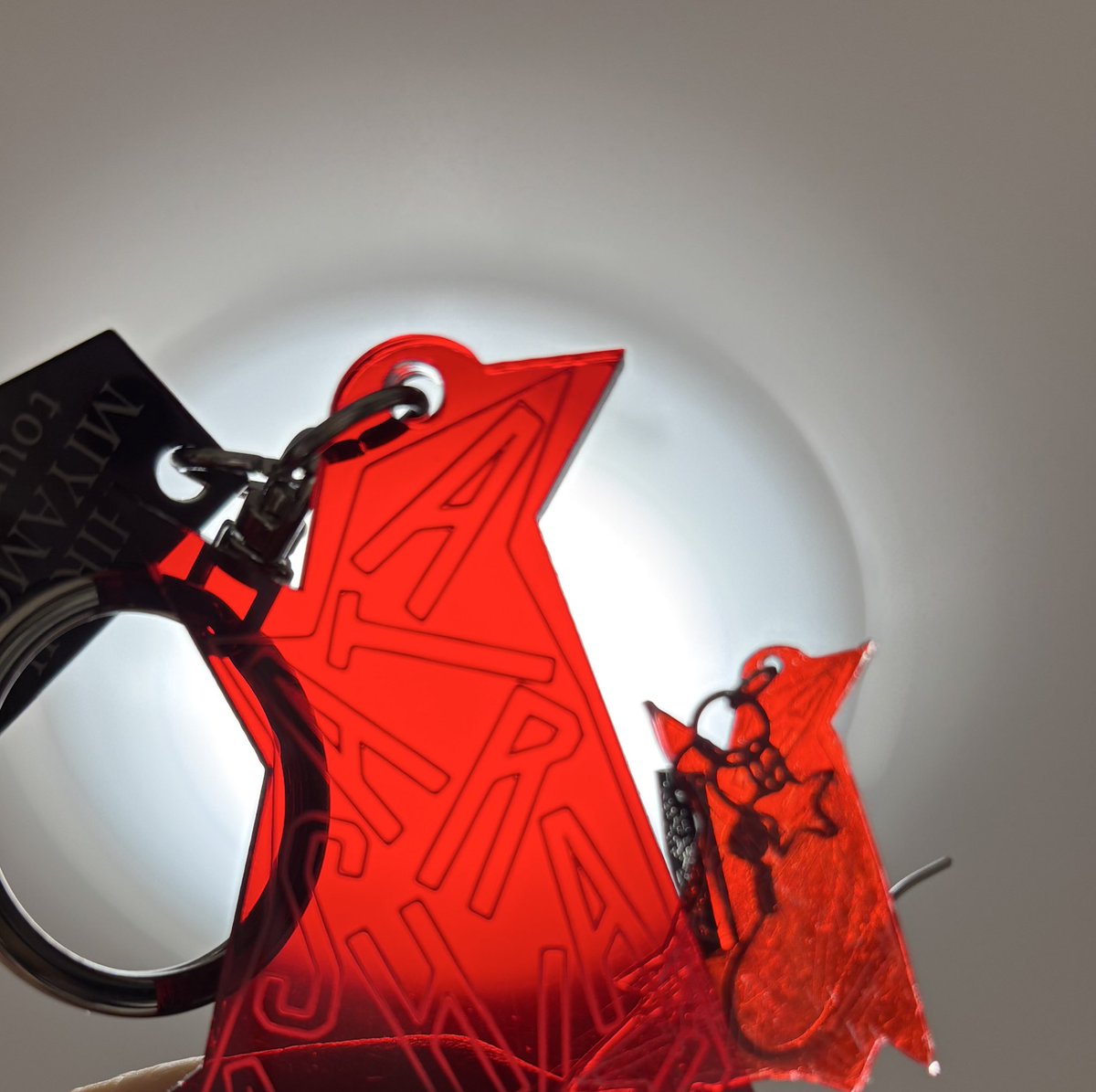 かわちぃな😊 明かりに透かしたら、結構色味近づく 「新しい旅ツアー