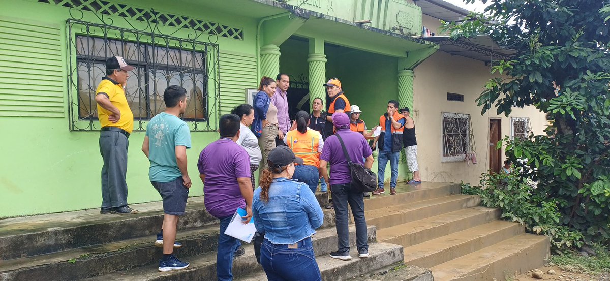 Riesgos_Ec's tweet photo. #Cañar 

Evento: Inundación

Estado: Evento cerrado. Sin lluvias al momento. Calles sin novedades; se verificaron 3 viviendas afectadas por ingreso de agua en el sector Patria Nueva.

Afectaciones: Calles anegadas; 3 viviendas afectadas; 3 familias afectadas (10 personas).

Acciones: La SNGR realizó inspecciones técnicas, levantamiento de información y entregó asistencia humanitaria a las familias afectadas.

➡️ Se mantiene monitoreo permanente. 🇪🇨

@Presidencia_Ec @CaroLozanoHaro @ComunicacionEc @GOBERCANAR 

#ElNuevoEcuador