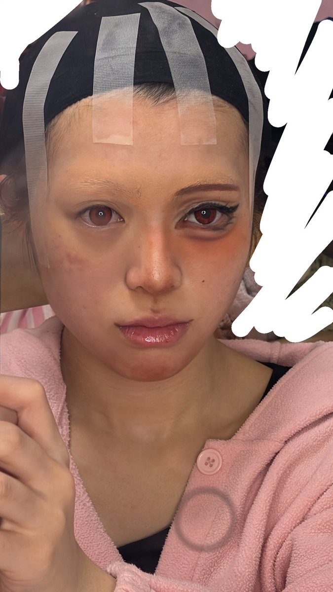 こんな時間だから無加工のメイク練習あげても許される
難しすぎる本当に迷走