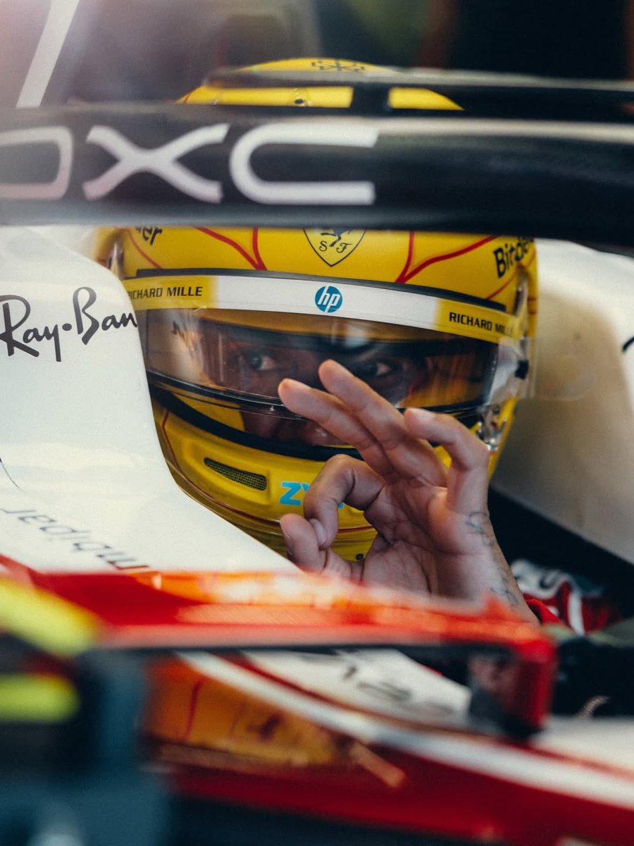 FormulaArg tweet media