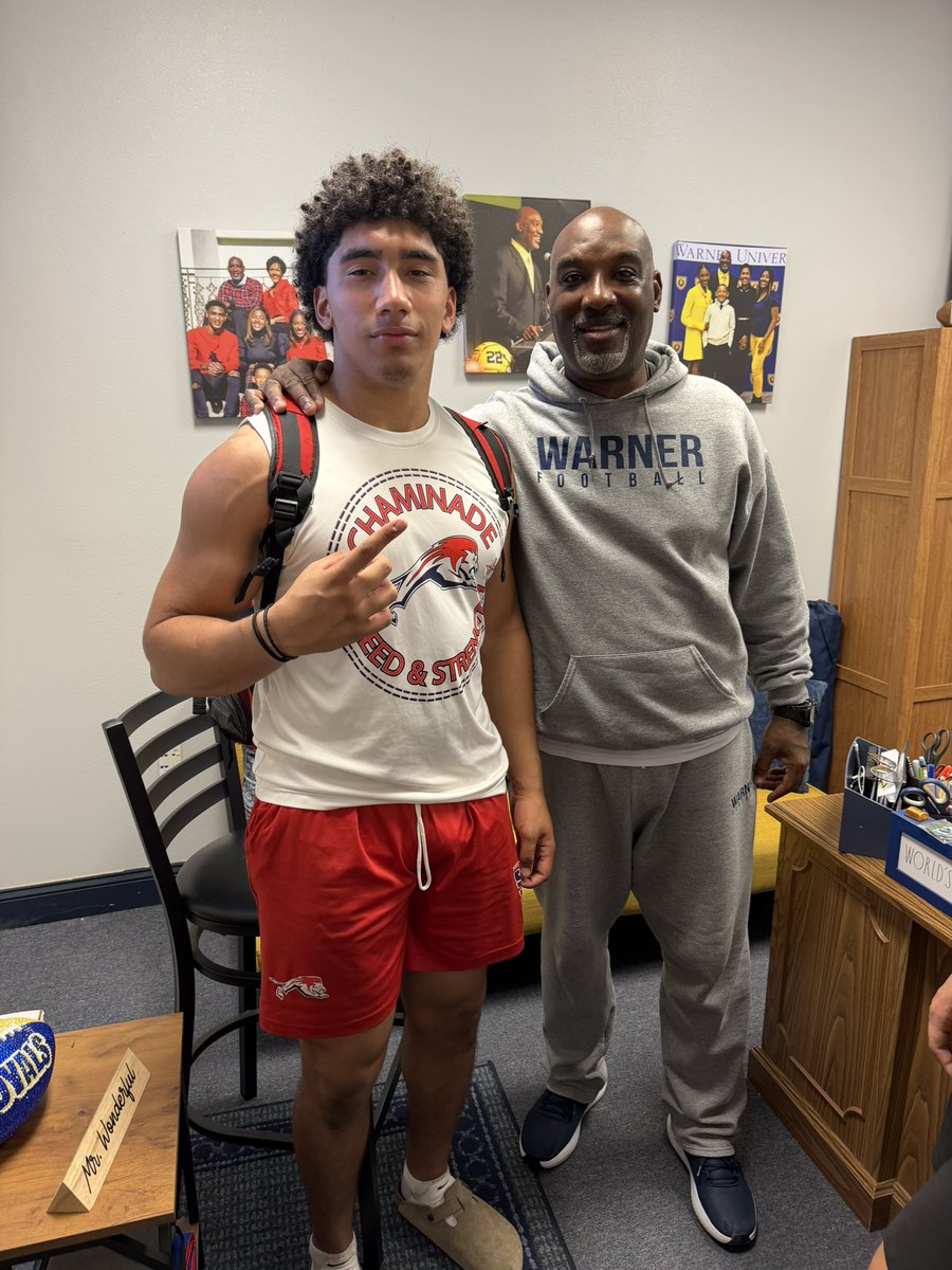 Blessed to have earned my first offer at Warner University via HC <a href="/dburks88/">Dialleo Burks Sr.</a> #AGTG @D_Riewold80 <a href="/Coach_Murray0/">Malik Murray</a>