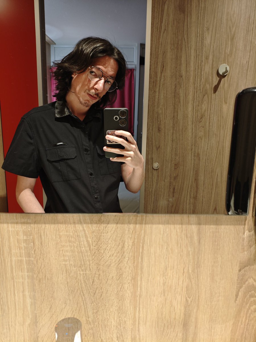 𝑪𝒉𝒊𝒓𝒆𝒕𝒓𝒆𝒂𝒎 tweet media