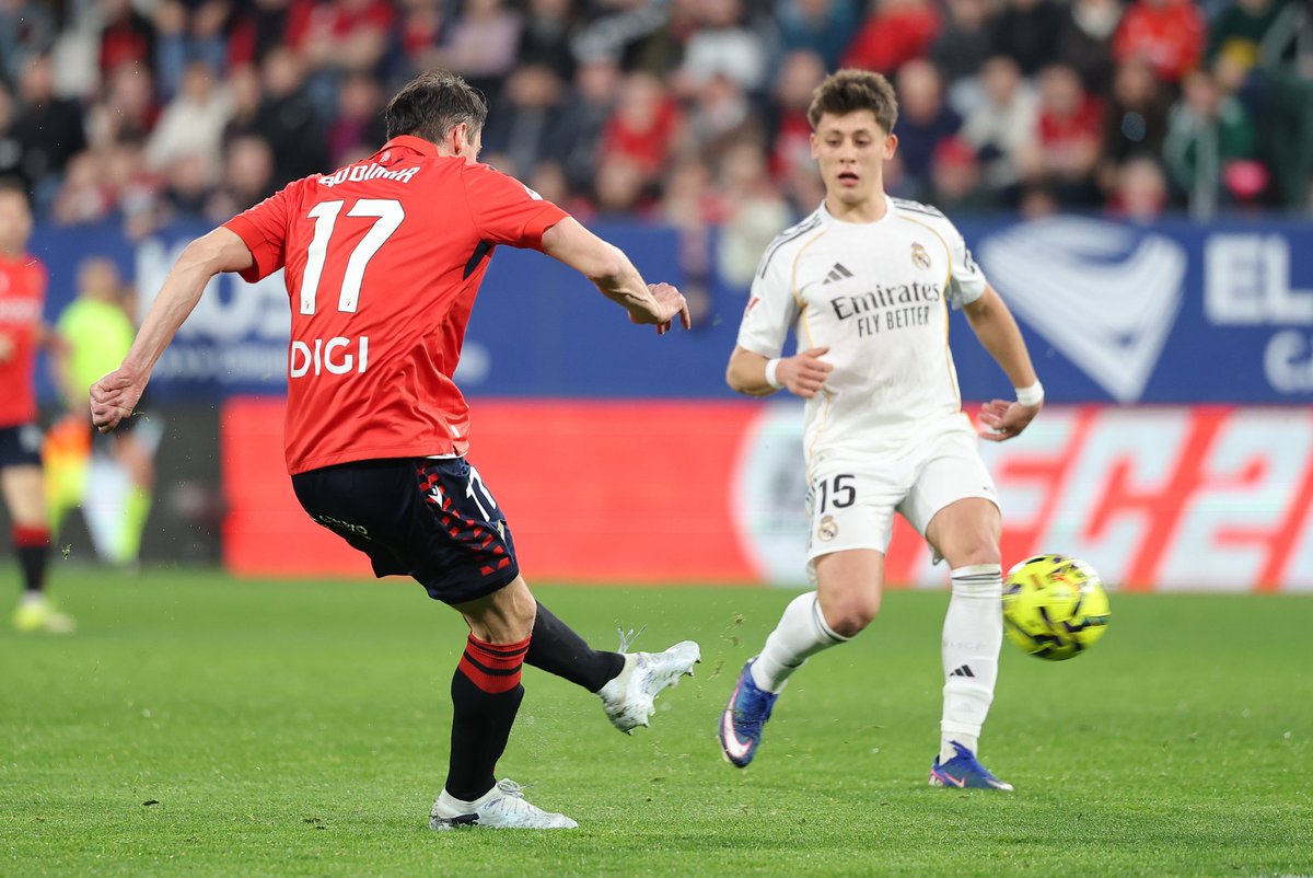 ⏱️ 18' | محاولة أولى بأقدام بوديمير. 

🔴 0-0 ⚪️

#LetsGoRojillos | #OsasunaRealMadrid