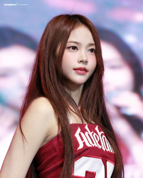 About Music tweet media