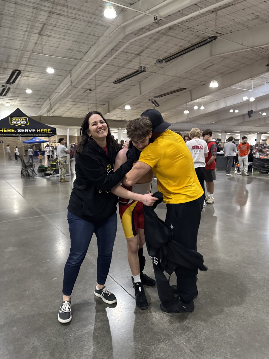 MarcLobliner's tweet image. HE DID IT AGAIN!

After a tough loss in his second match, in true @ThomasLobliner  fashion, he battled back and has guaranteed a placing at State with a 2-1 win in the final seconds of the blood round.

We still have a couple more matches to go, but I couldn’t be more proud of