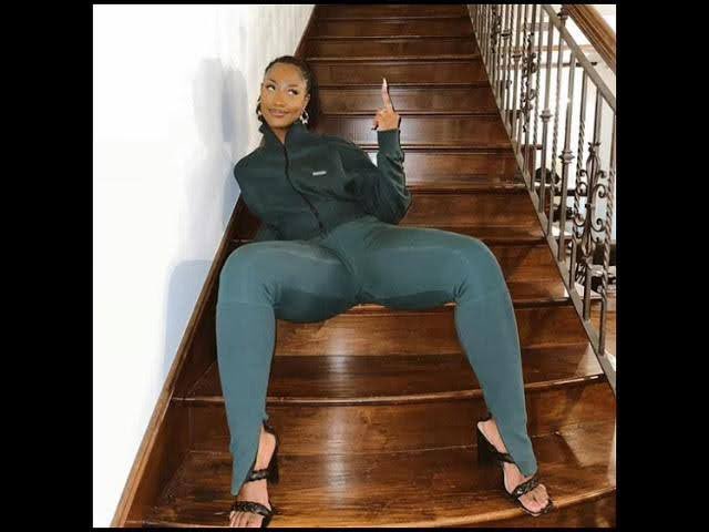 But why dem open leg like this??