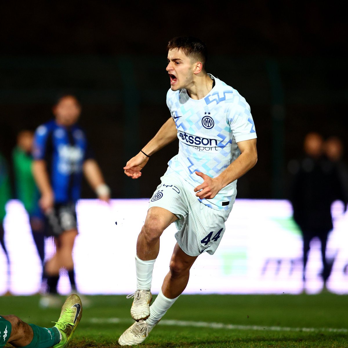 Inter Xtra tweet media