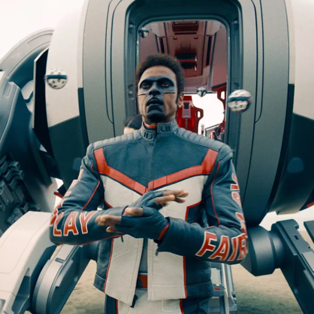 nosgustadc's tweet photo. Edi Gathegi cumple hoy 47 años.

¿Os gustó su interpretación de Mr. Terrific? https://t.co/di0oPWGQoV