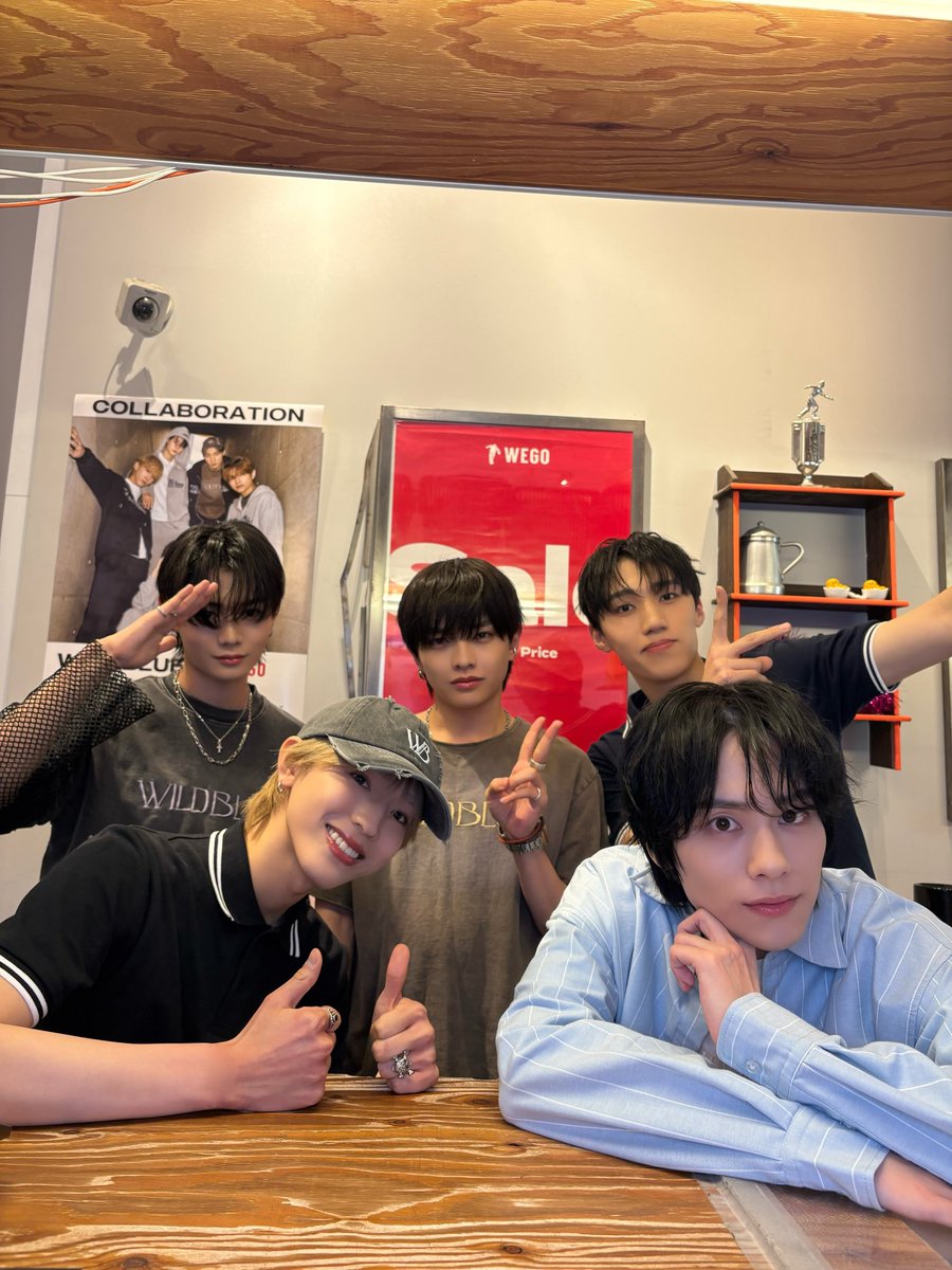 WILD BLUEのみんなおはよう☀️😃❗ 今日は大阪のWEGOで1日店長