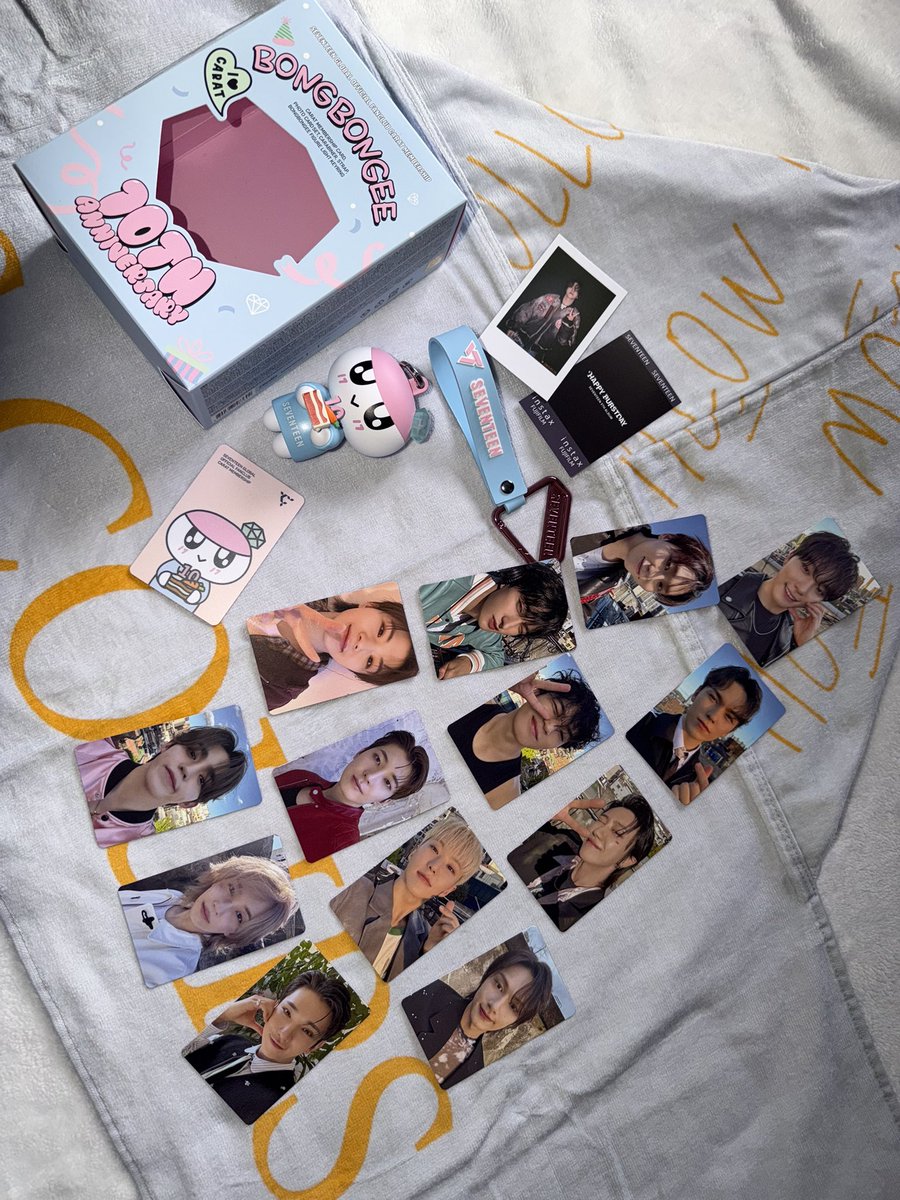 KimJio99's tweet photo. 10th anniversary Carat Membership Kit 💖🩵Thank you so much @wonucart_ #kamsawons https://t.co/cnaC2w77un